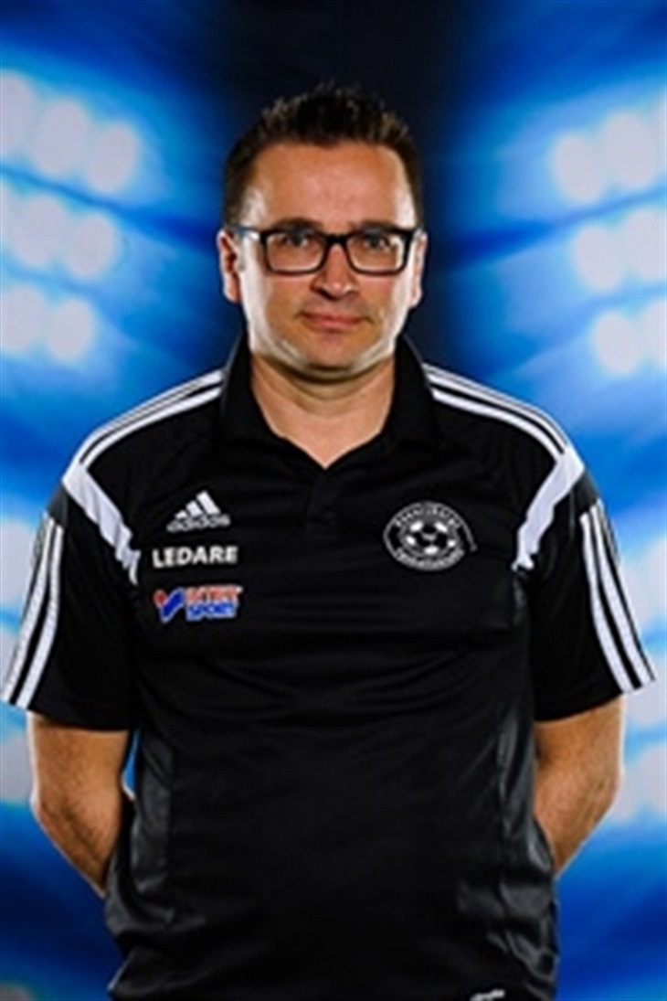 Mirko Marjanovic / Vänersborgs FK - Damer 