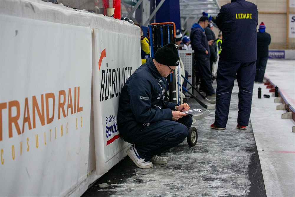 #Headline18502736pre